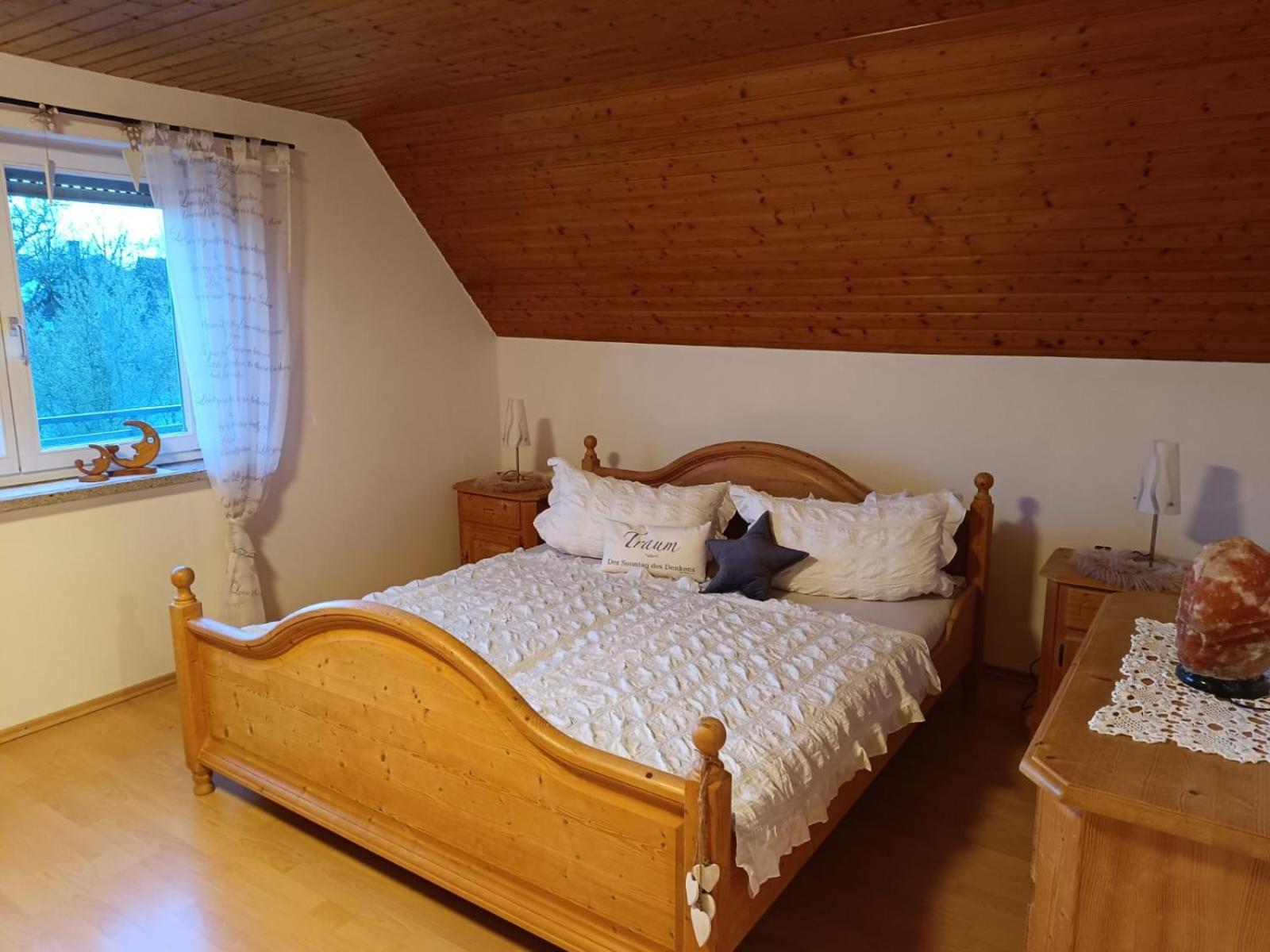 Ferienwohnung An Den Itzauen Großheirath Екстериор снимка